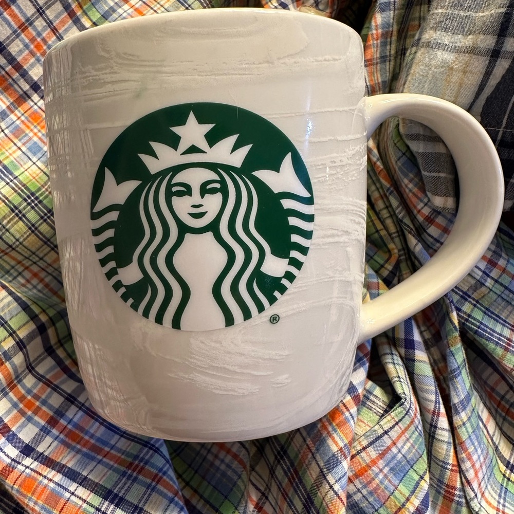 RARE Starbucks White Swirl with Green Mermaid Logo 12oz Coffee Mug 2020 Winter